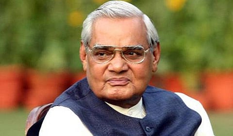 சுற்​றுலா தலமாகிறது வாஜ்​பாய் கிராமம்: ரூ.27 கோடி ஒதுக்கி உ.பி. அரசு உத்​தரவு