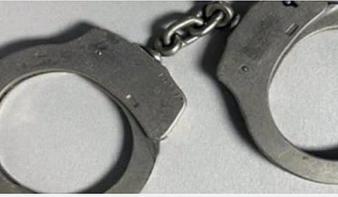 சென்னையில் ரூ.15 லட்சம் வரை பேரம் பேசி குழந்தையை விற்க முயற்சி: 3 பெண்கள் கைது - 3 குழந்தைகளை மீட்ட போலீஸார்