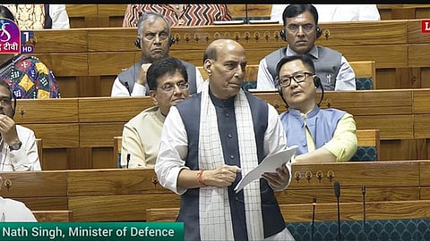 பாகிஸ்தானுடனான போர் நடவடிக்கைகளை நிறுத்தியது ஏன்? - மக்களவையில் ராஜ்நாத் சிங் விளக்கம்