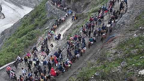 அமர்நாத் யாத்திரையில் 4 லட்சம் பக்தர்கள் பனி லிங்கத்தை தரிசனம் செய்தனர்