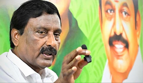 புதுச்சேரியில் வெளிமாநில போதைப் பொருள் நடமாட்டத்தை தடுக்க முடியவில்லை: அதிமுக குற்றச்சாட்டு