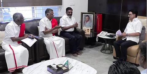 தமிழக முதல்வருடன் கூட்டணிக் கட்சிகளின் தலைவர்கள் திடீர் சந்திப்பு!