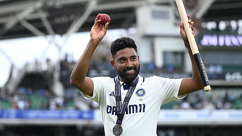 டெஸ்ட் பவுலர் தரவரிசையில் 12 இடங்கள் முன்னேறிய சிராஜ்!