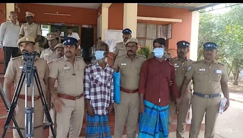 உடுமலை சிறப்பு எஸ்ஐ கொலை வழக்கில் தந்தை, மகன் கைது: நீதிமன்றத்தில் ஆஜர்