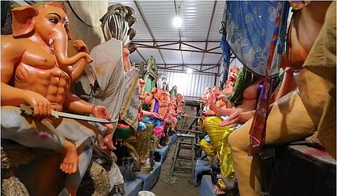 விநாயகர் சிலைகளை இயற்கை பொருட்களால் செய்ய வேண்டும்: மாசுகட்டுப்பாடு வாரியம் அறிவுறுத்தல்