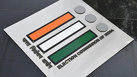 அங்கீகரிக்கப்படாத 334 அரசியல் கட்சிகள் நீக்கம் - தேர்தல் ஆணையம் நடவடிக்கை