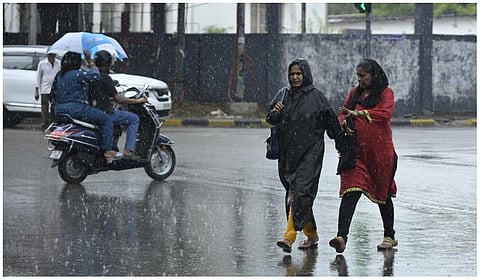 வானிலை முன்னறிவிப்பு: தமிழகத்தில் 15-ம் தேதி வரை மழைக்கு வாய்ப்பு