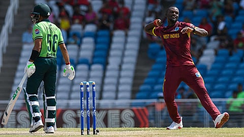 பாகிஸ்தான் படுதோல்வி: 202 ரன்களில் வீழ்த்தி ஒருநாள் தொடரை வென்றது மே.இ.தீவுகள்!