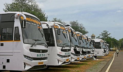 சுதந்திர தின தொடர் விடுமுறை: 2,449 சிறப்பு பேருந்துகள் இயக்க போக்குவரத்து துறை ஏற்பாடு