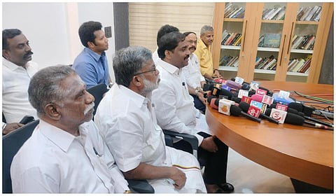 வட இந்தியர்களுக்கு வாக்காளர் அட்டை வழங்கக் கூடாது என வலியுறுத்தி ஆக.19-ல் போராட்டம்: வேல்முருகன்