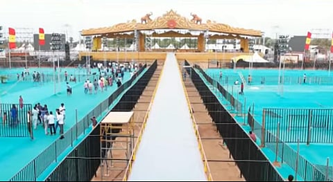 மதுரை தவெக மாநாட்டு திடல் தயார் - பாதுகாப்பு பணியில் 3,000 போலீஸார், 500 பெண் பவுன்சர்கள்!