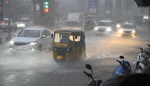 வானிலை முன்னறிவிப்பு: தமிழகத்தில் 8 மாவட்டங்களில் கனமழை வாய்ப்பு