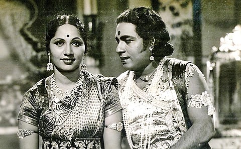 ‘கண்ணகி’ படத்தில் கண்ணாம்பா - பி.யு.சின்னப்பா