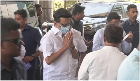 நல்லகண்ணுவை நேரில் சந்தித்து நலம் விசாரித்த முதல்வர் மு.க.ஸ்டாலின்