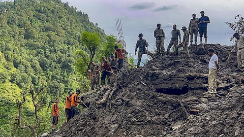 ஜம்மு காஷ்மீரில் வெள்ளம், நிலச்சரிவில் சிக்கி 11 பேர் உயிரிழப்பு
