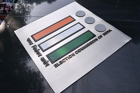 பிஹார் வரைவு வாக்காளர் பட்டியலில் ஆயிரக்கணக்கில் போலி வாக்காளர்களா? - தேர்தல் ஆணையம் மறுப்பு