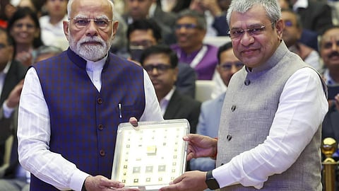 உள்நாட்டில் தயாரிக்கப்பட்ட ‘விக்ரம் சிப்’ அறிமுகம்: செமிகண்டக்டர் ஒரு டிஜிட்டல் வைரம் என பிரதமர் மோடி பெருமிதம்