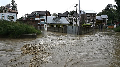 இமாச்சல், உத்தராகண்ட் பேரிடருக்கு காடுகள் அழிப்பு காரணமா? - அரசு பதிலளிக்க உச்ச நீதிமன்றம் உத்தரவு