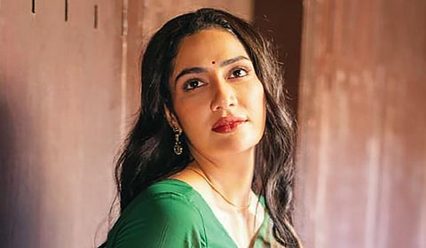 சமூகம் கொடுத்ததை, திருப்பிக் கொடுக்க வேண்டும்! | காபி வித் கோமல் சர்மா