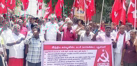 அதிமுகவில் பிரிந்தவர்கள் இணைந்தால் இபிஎஸ் பதவிக்கு பிரச்சினை வரும்: சிபிஎம் பாலகிருஷ்ணன்