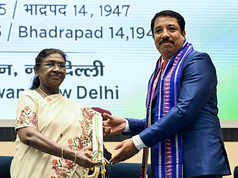 ஆசிரியர் தினத்தில் தேசிய நல்லாசிரியர் விருதுகளை வழங்கும் குடியரசு தலைவர் திரவுபதி முர்மு