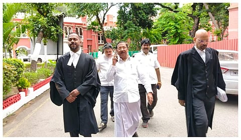 பழனிசாமிக்கு எதிரான வழக்கில் ஆர்.எஸ்.பாரதி நீதிமன்றத்தில் ஆஜர்!