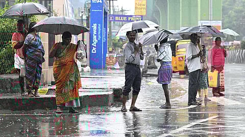 கடலூர் உள்ளிட்ட 4 மாவட்டங்களில் இன்று கனமழைக்கு வாய்ப்பு