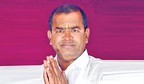 பழனிசாமி