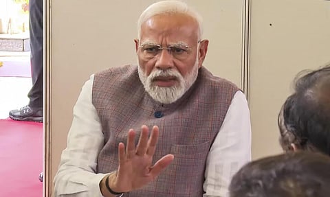 பிரதமர் மோடி நாளை மணிப்பூர் பயணம்: ரூ.7,300 கோடியிலான திட்டங்களுக்கு அடிக்கல்