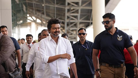 வக்பு சட்டத்தில் கடுமையான விதிகளுக்கு தடை: தவெக வரவேற்பு