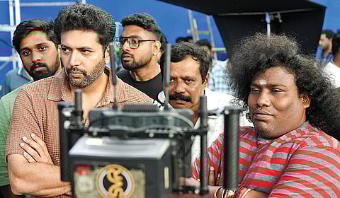 யோகி பாபுவிடம் வாக்குக் கொடுத்த ரவி மோகன்!