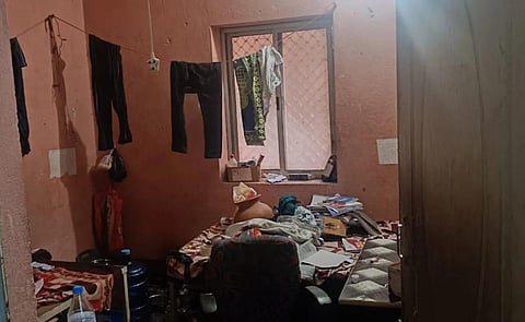 ஓட்டலில் வெடிகுண்டு தயாரித்த தீவிரவாதி கைது