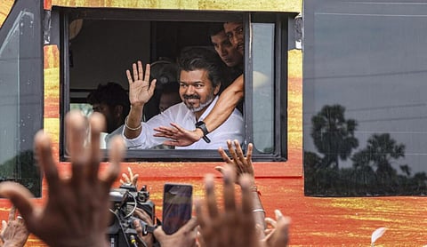 விஜய் பிரச்சாரத்துக்கு கடுமையான நிபந்தனைகள்: தவெகவுக்கு ஆதரவாக ஐகோர்ட்டில் மனு
