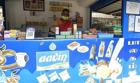 ஜிஎஸ்டி புதிய வரிவிதிப்பு: பால் பொருட்கள் விலையை ஆவின் குறைக்க நடவடிக்கை எடுக்க பால் முகவர்கள் வலியுறுத்தல்