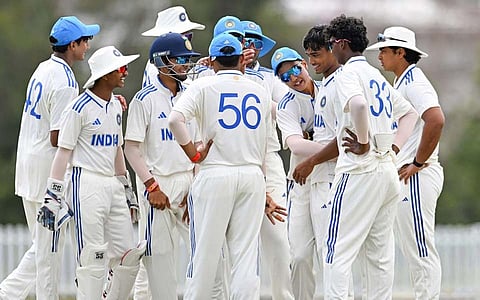 இந்தியா யு-19 அணிக்கு எதிரான டெஸ்ட்: ஆஸ்திரேலியா யு-19 அணி 243 ரன்களுக்கு ஆட்டமிழப்பு