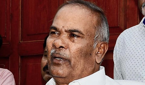 பேரவைத் தலைவரை காப்பாற்ற பெரிய பிளான்? - ராதாபுரத்துக்காக இரண்டான நெல்லை கிழக்கு மாவட்ட திமுக!