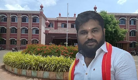 உள்படம்: தவெக நிர்​வாகி பவுன்​ராஜ்