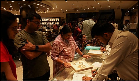 தங்கம் விலை பவுனுக்கு ரூ.120 உயர்வு; வெள்ளி விலையும் ஏற்றம்!