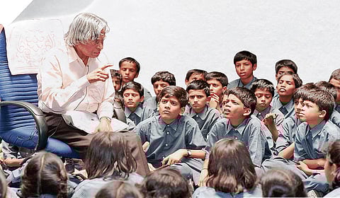 கலாமின் எண்ணங்களும் உரையாடல்களும்