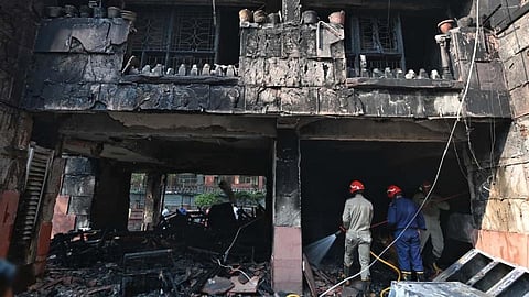 டெல்லியில் எம்.பி.க்கள் குடியிருப்பில் தீ விபத்து