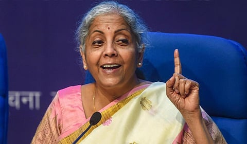 ஜிஎஸ்டியை குறைக்க நடவடிக்கை எடுத்ததற்காக மத்திய அமைச்சர் நிர்மலா சீதாராமனுக்கு கோவையில் நவ.11-ம் தேதி பாராட்டு விழா