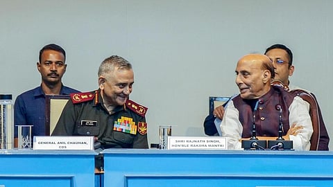 முப்படைகளுக்கு ரூ.79,000 கோடியில் ராணுவ தளவாடம் கொள்முதல்: பாதுகாப்புத் துறை அமைச்சகம் ஒப்புதல்