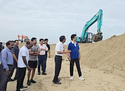 அடையாறு ஆற்றின் முகத்துவாரத்தை அகலப்படுத்தும் பணி - முதல்வர் ஸ்டாலின் நேரில் ஆய்வு