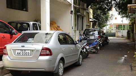 வாகன நிறுத்துமிடம்: தீர்வுக்கு வழிவகுக்குமா புதிய திருத்தம்?