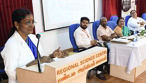 படம்:ஜெ.மனோகரன்