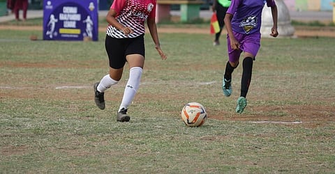 தமிழக கால்பந்து வீராங்கனைகளுக்கு சிறப்பு பயிற்சி முகாம்