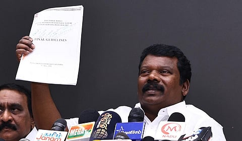 தமிழகத்தில் எஸ்ஐஆர் விவகாரத்தில் எச்சரிக்கையாக இருக்க வேண்டும்: மக்களுக்கு செல்வப்பெருந்தகை அறிவுறுத்தல்