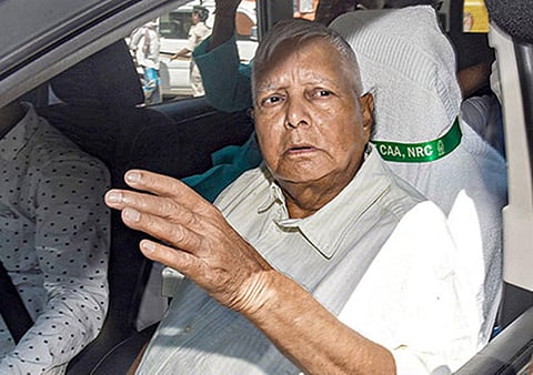 ரொட்டியை திருப்ப வேண்டும்: லாலு கருத்து