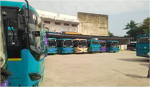 புதுச்சேரி: டிரைவர்களின் திடீர் ஸ்டிரைக்கால் முடங்கிய ரூ. 23 கோடி: மின்சார பஸ்கள் பிற்பகலில் இருந்து இயக்கம்