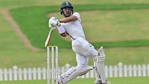 தென் ஆப்பிரிக்கா ‘ஏ’ அணி 221 ரன்களுக்கு ஆட்டமிழப்பு